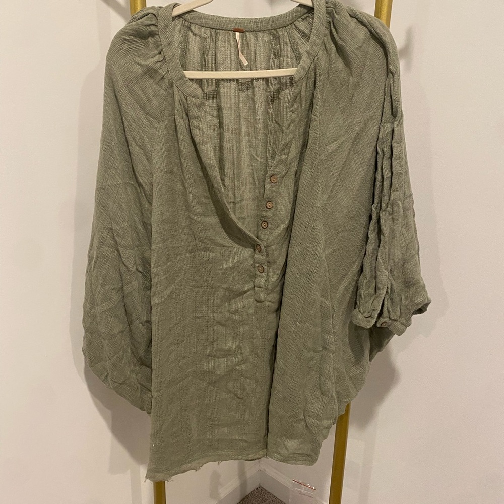 Free people balloon sleeve green top